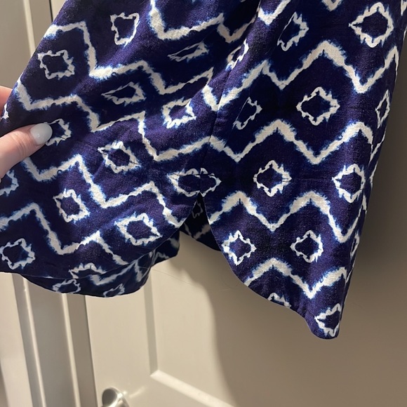 Blue & White Tank - Picture 4 of 4